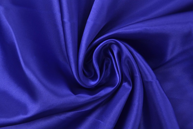 Donkerblauw satijn stof